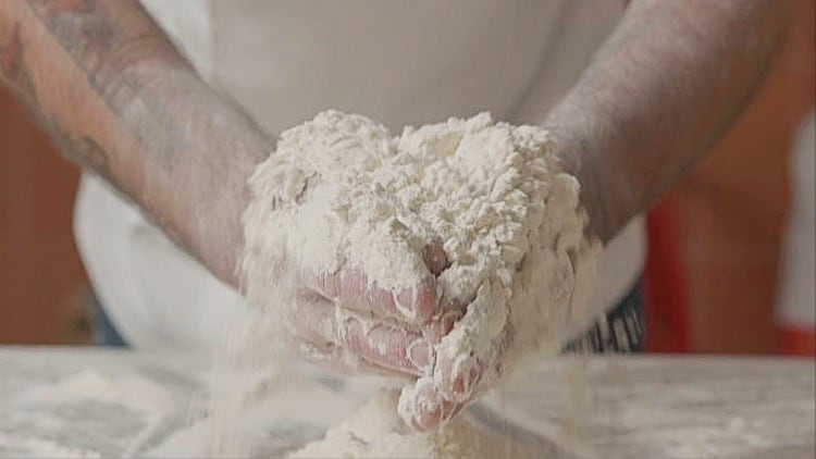 Spanish brand launches pizza flour range in the UK