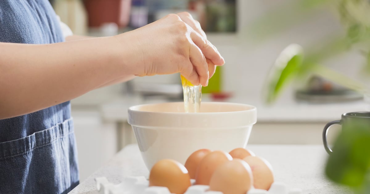 Two dead as UK salmonella cases rise to almost 500