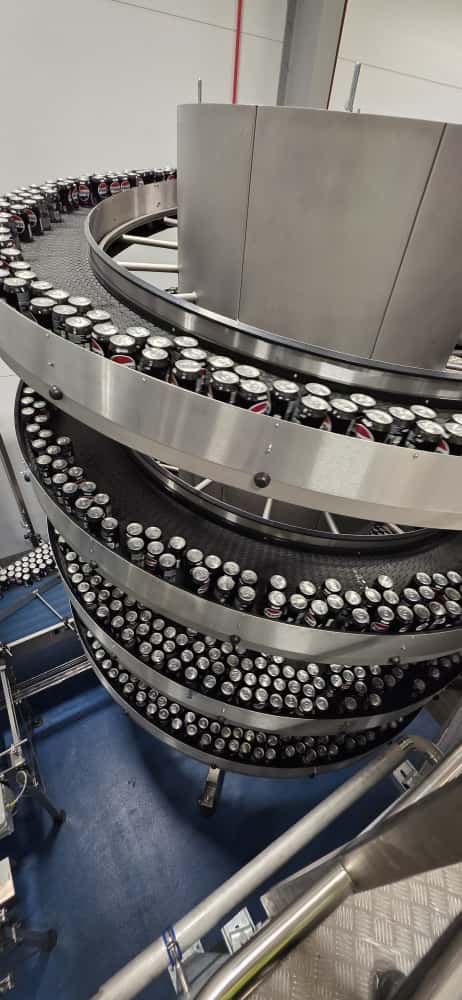 Canning machine in action.