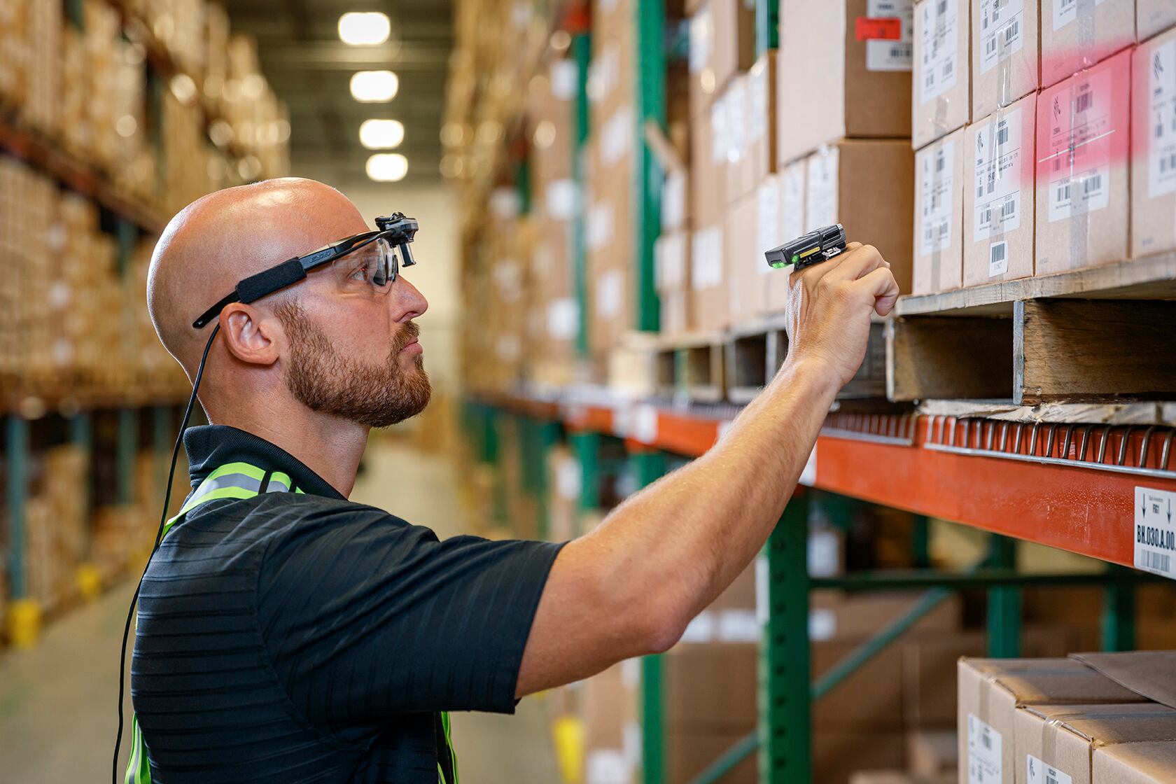 Wearables improve warehousing productivity