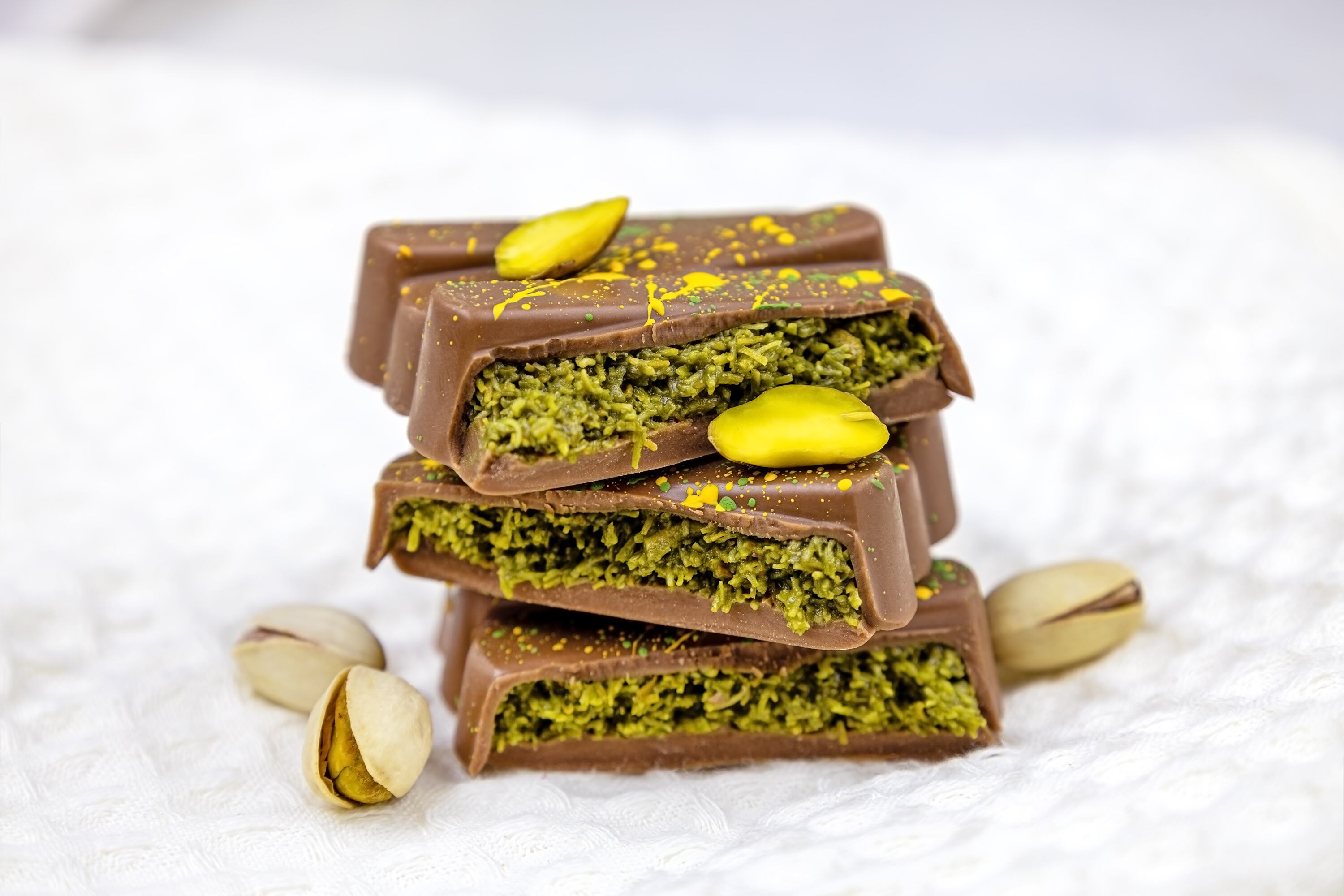 Dubai chocolate trend causes pistachio shortage. Image: Dubai Chocolate bar with green kadayif and pistachio spread with pistachio nuts close up