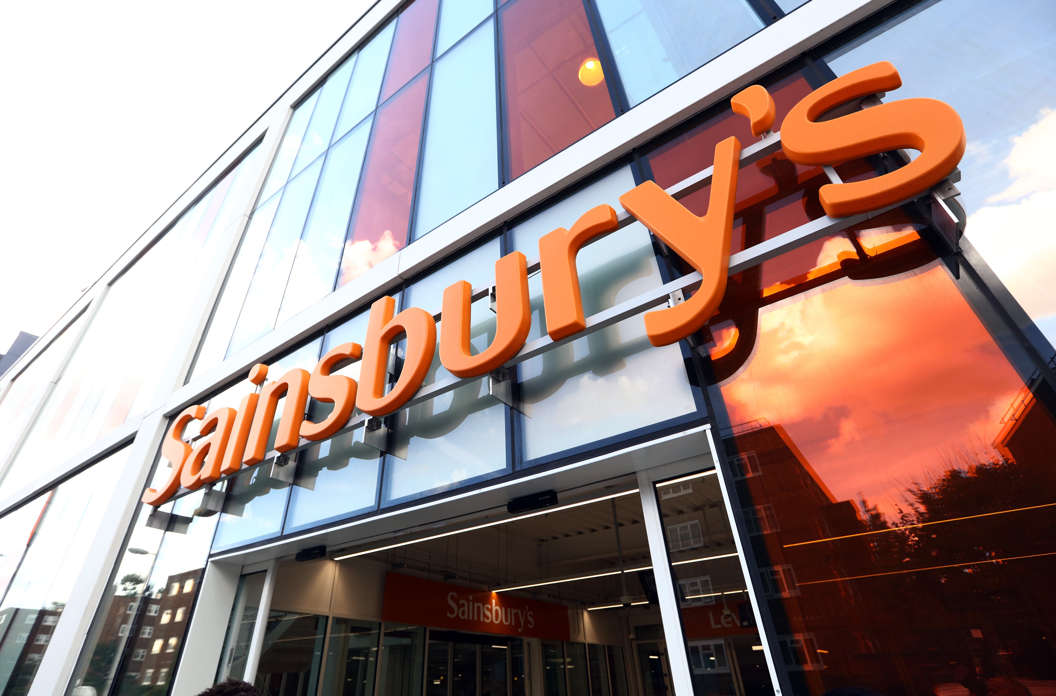 Sainsbury’s powers trucks with food waste