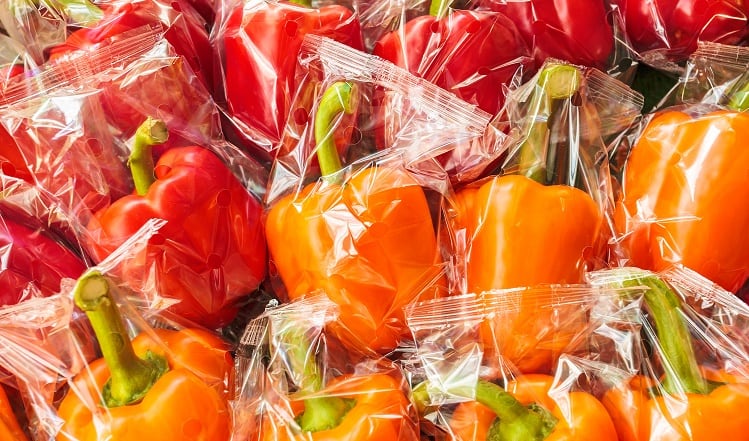 Supermarkets in UK come out top in tackling plastic across Europe