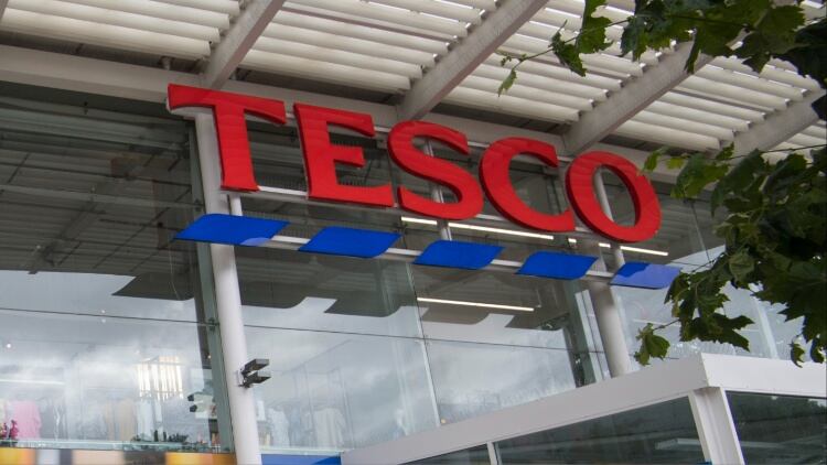 Tesco loses ‘fire and rehire’ court case after distribution centre pay dispute