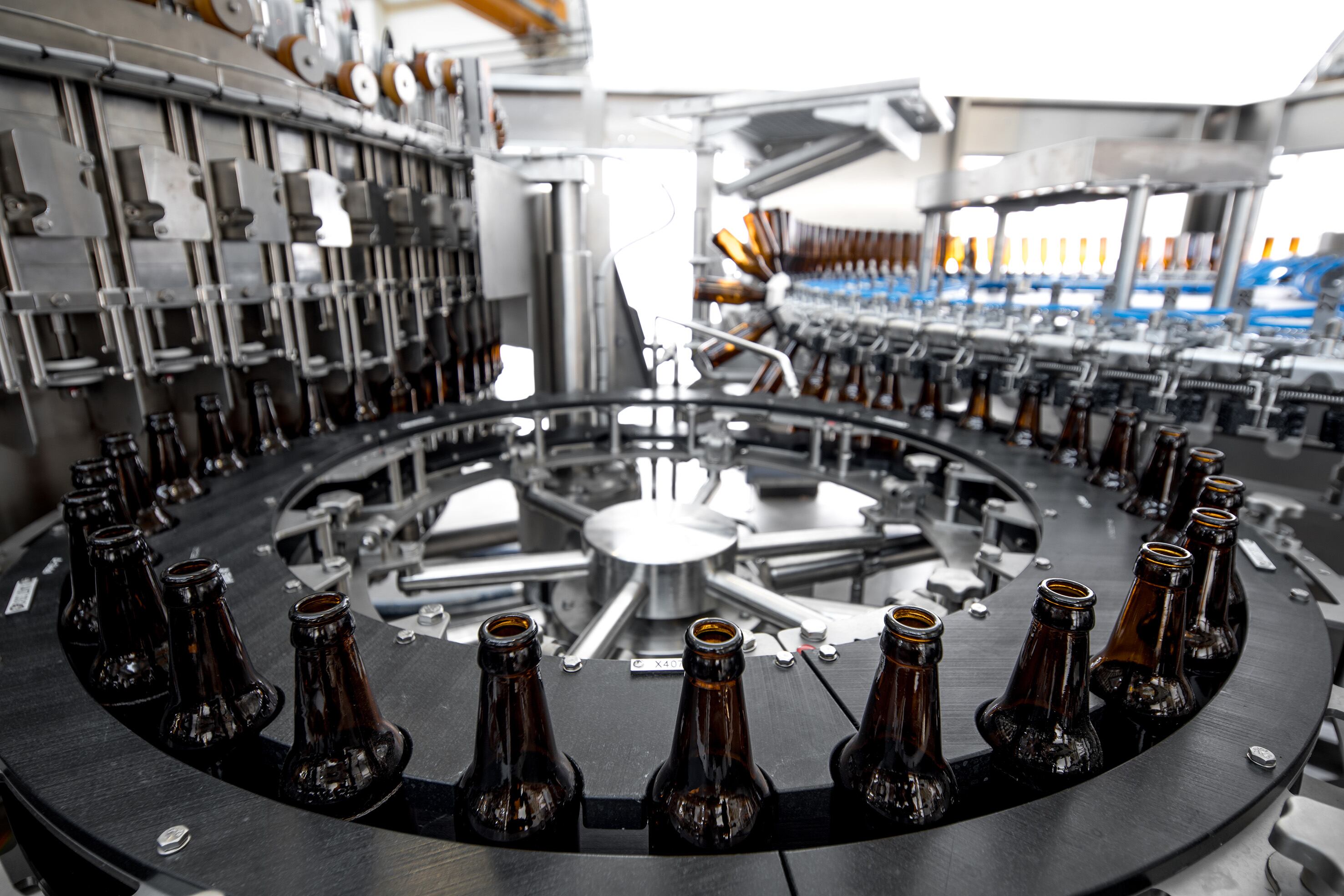 Glass and can boost in beverages