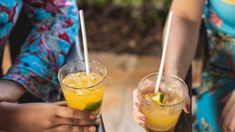Packaging firm develops paper straw using vegetable lubricant to remove hydrocarbons