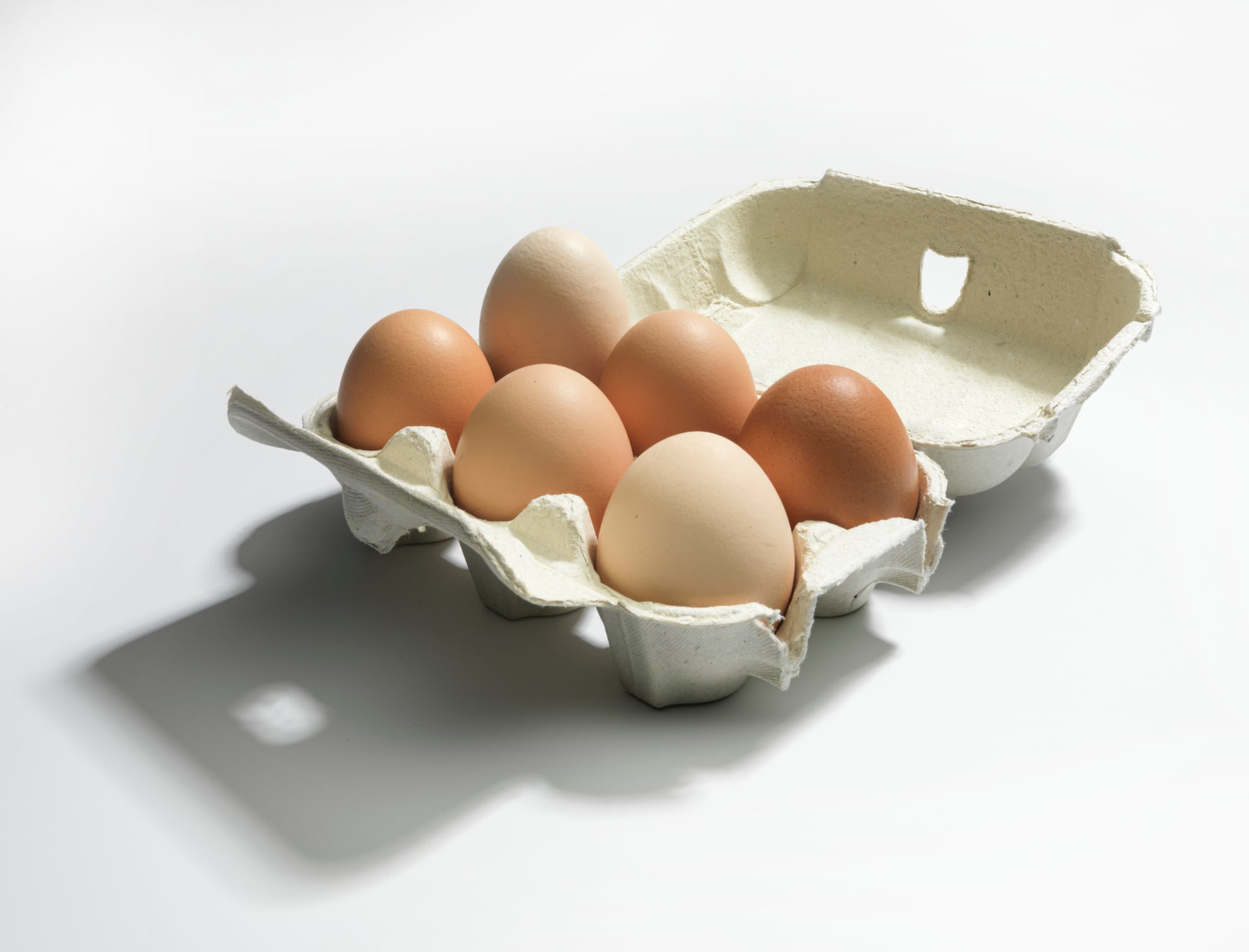 Iceland pilots ‘barn eggs’ amid pressure over caged hen egg sales