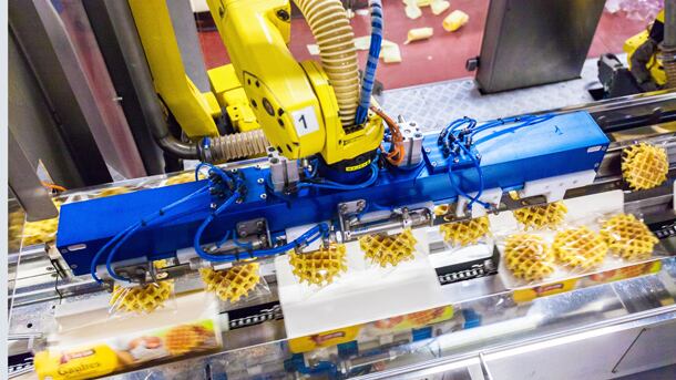 Robots-can-take-on-repetitive-manual-tasks-that-can-cause_musculoskeletal-injury-and-work-related-upper.jpg
