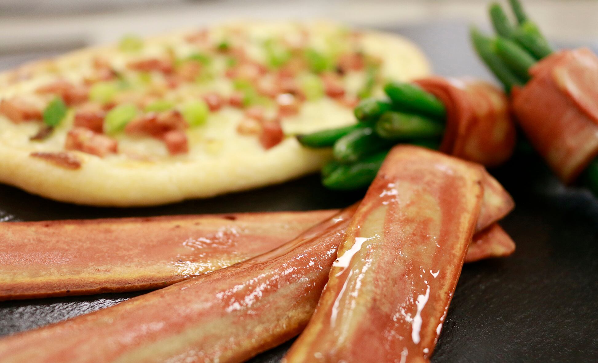 Loryma_vegan-bacon_copyright-crespel-deiters-group.jpg