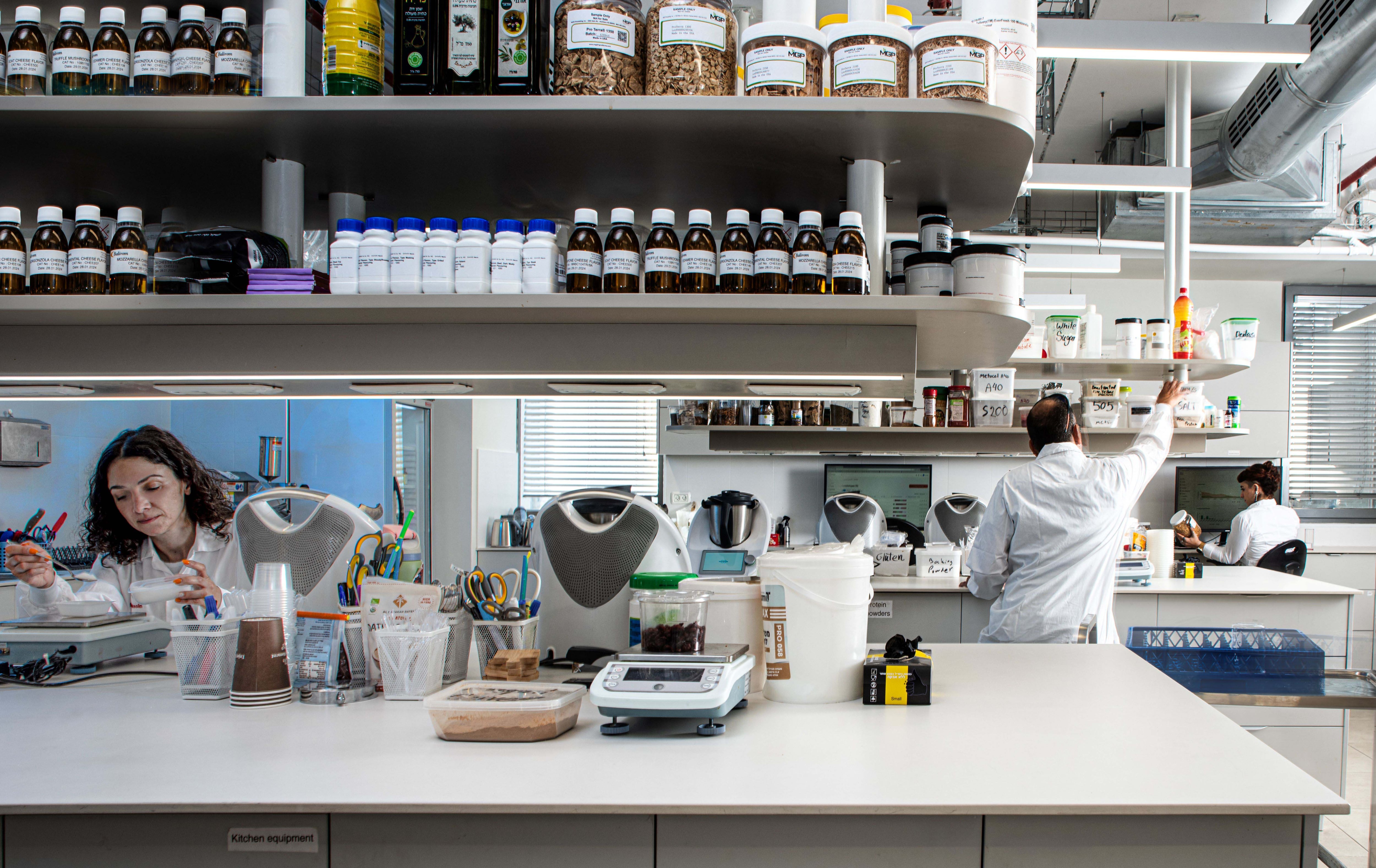 AKA Foods launches funding to launch AI system for food innovation.