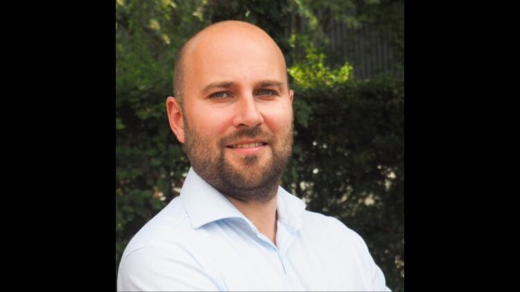 Greg Matthew has more than 19 years of experience spanning finance, investment management, consumer goods and professional services.