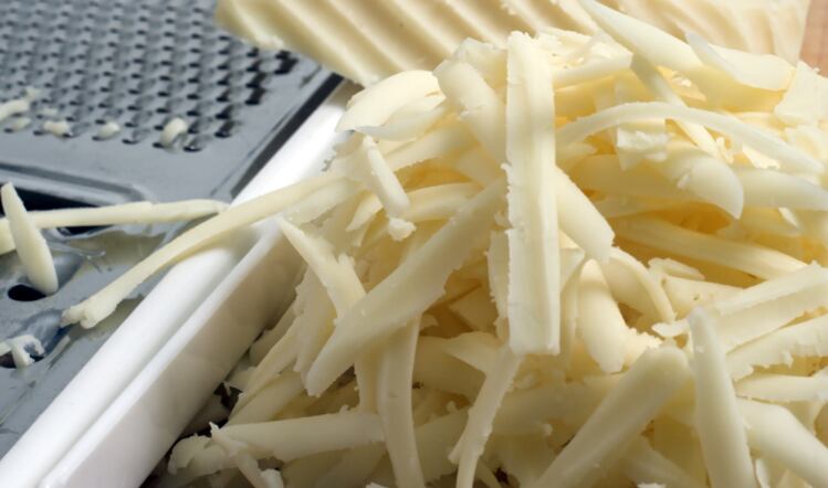Consumers ditch stinky cheese for milder varieties 
