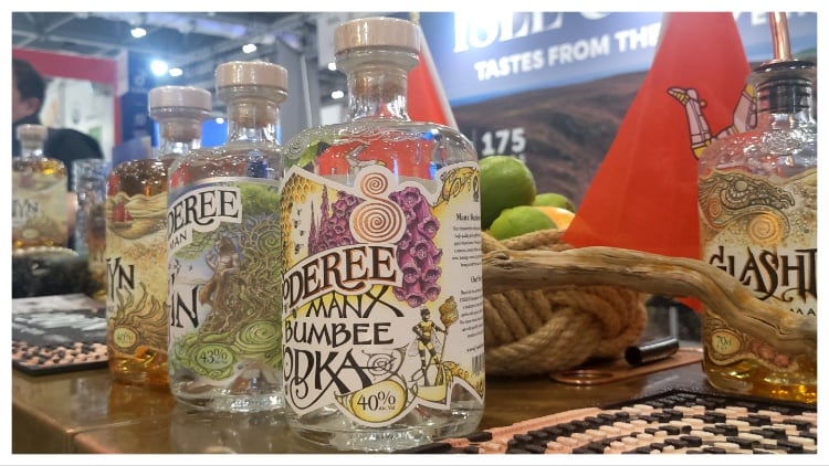 Fynoderee Distillery drinks bottles.