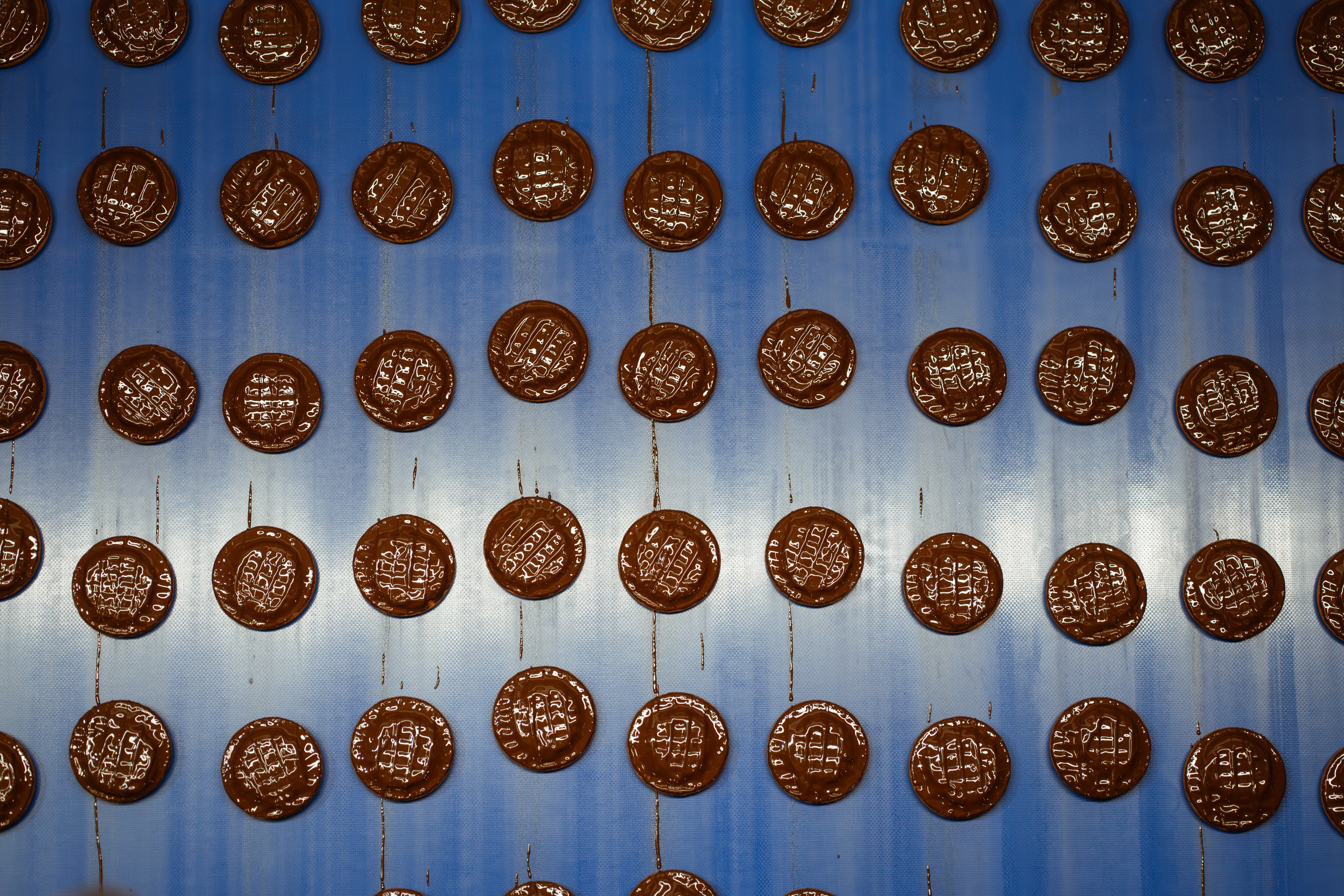 Jaffa Cakes on conveyor belt