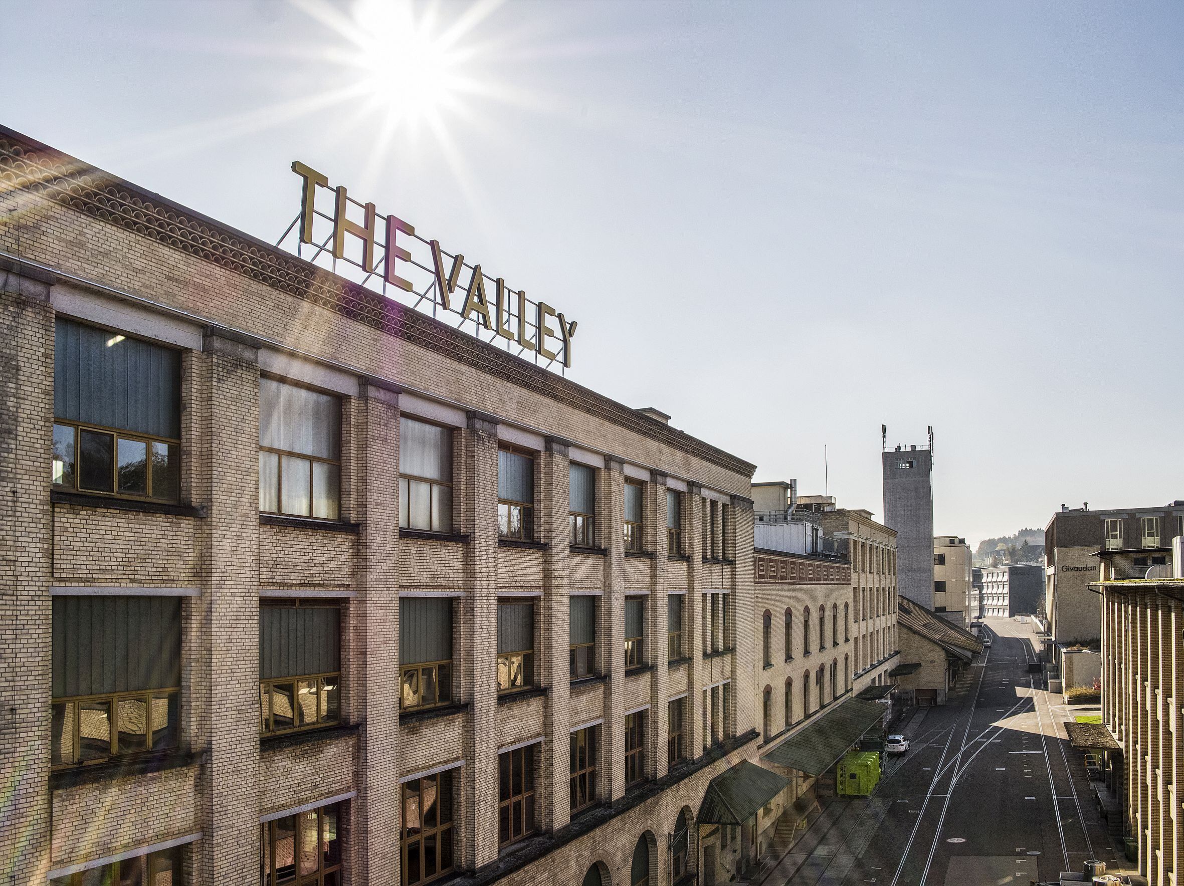 The-Valley-DJI_0087-HDR-Variante_.jpg