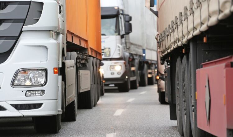 Food supply worries persist over French border delays
