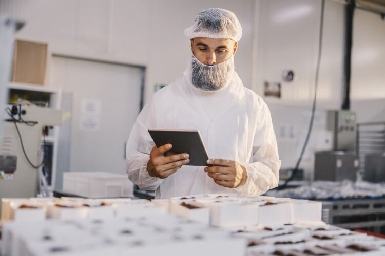 Last chance to sign up to free traceability, trust and compliance webinar