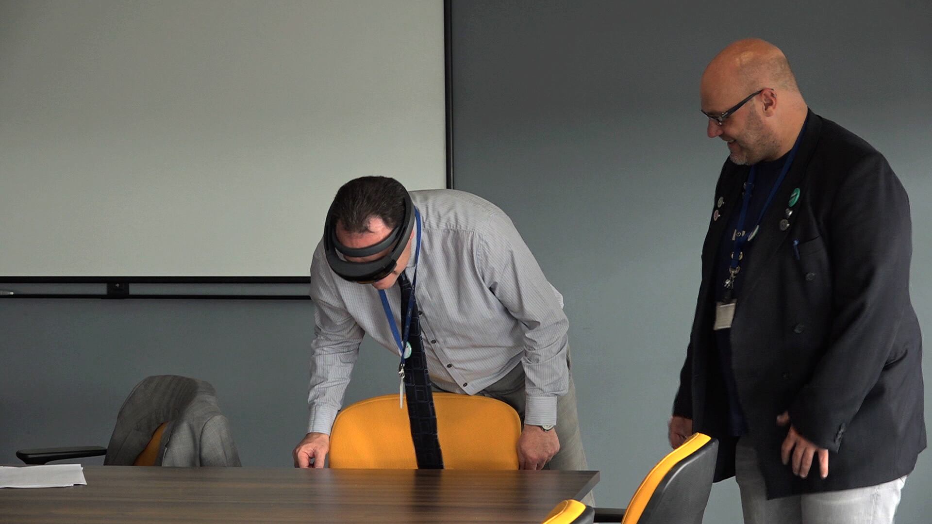 hololens2.jpg