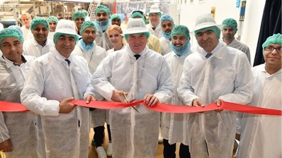 Food minister George Eustice (centre) opens the new line at Dunstable
