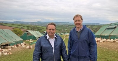Local MP Neil Parish meets organic grower Mark Persey at a 2 Sisters farm