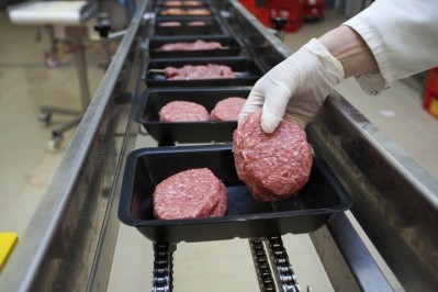 Meat processors forced to source overseas labour facing rising costs. Image: iStock.com–alle12