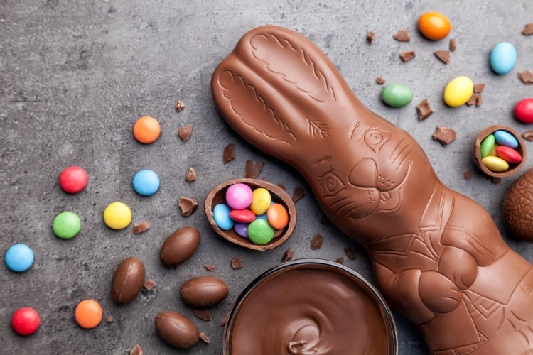Easter shoppers are set to shell out nearly £4bn on food and gifts over the holiday