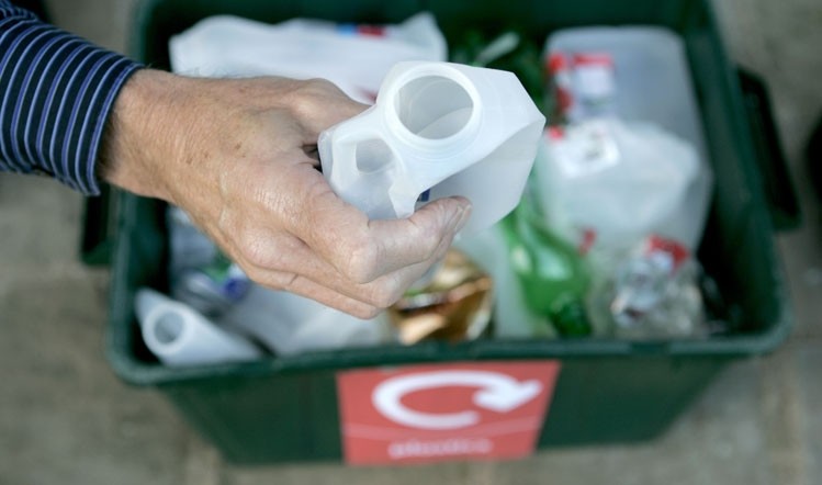 The EC has yet to authorise recycling processes for food-contact plastics 