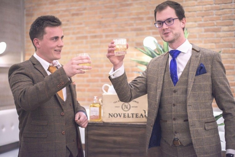 Noveltea co-founders Lukas Passia (left) and Vincent Efferoth will appear on Sunday’s show