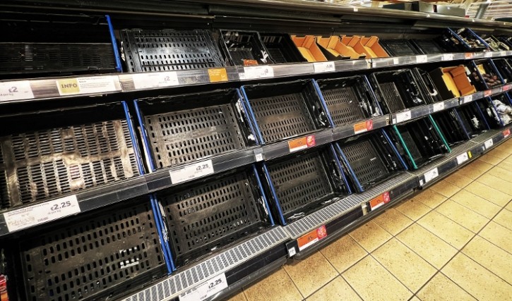 Food shortages caused by extreme weather could lead to civil unrest in the UK, warned experts. Image: Getty