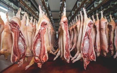 The Food Standards Agency has hit back at claims one in four abattoirs fail to meet basic food hygiene standards