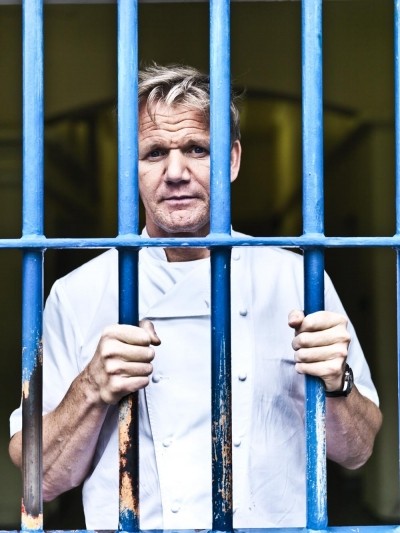 Gordon Ramsay went behind bars with a metal detector