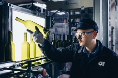 Glass manufacturers are focusing on recycling over green production (Photo credit: I-O)