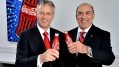 James Quincey (left) will take over as ceo of Coca­Cola Company from Muhtar Kent (right)